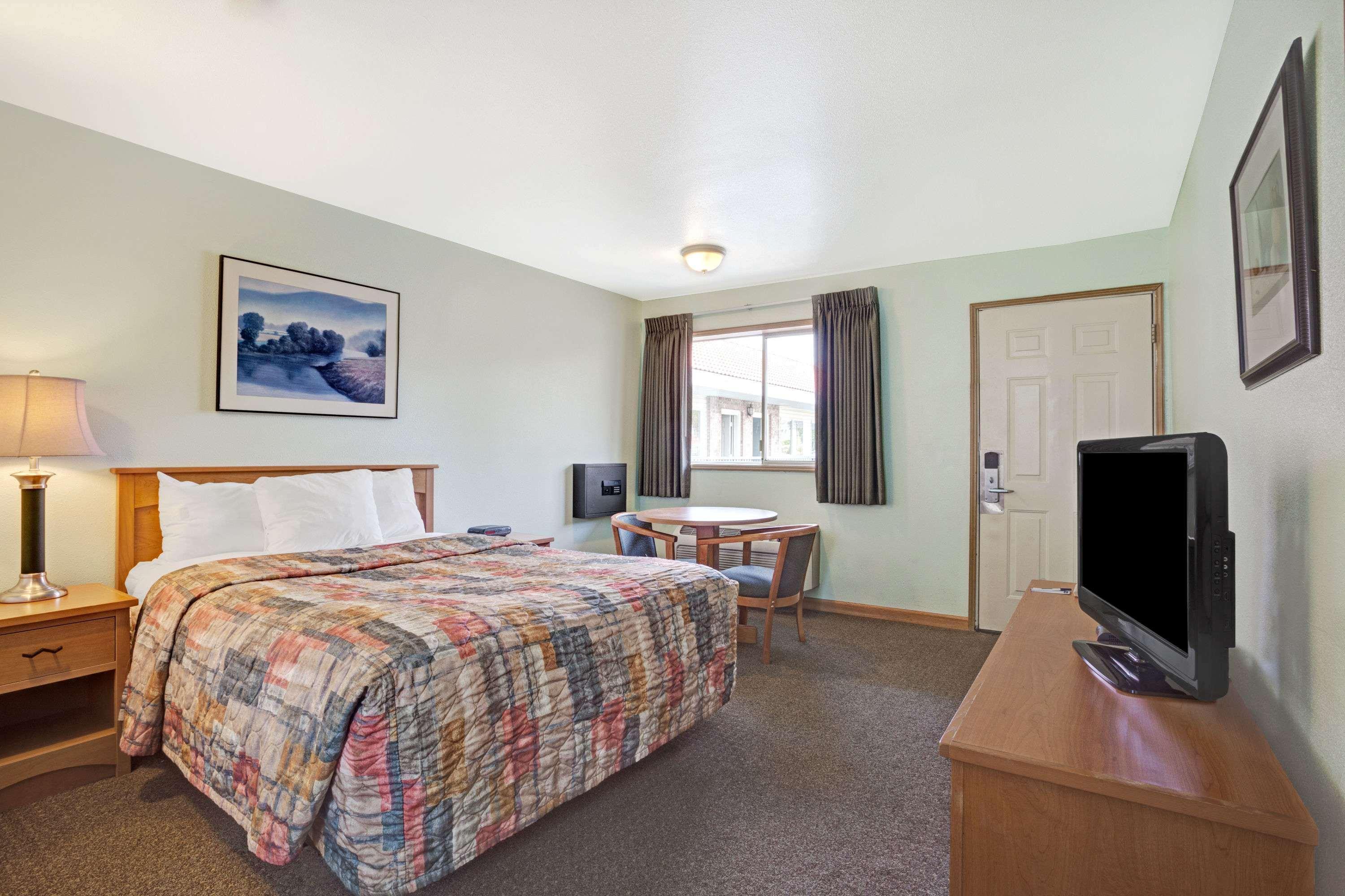 Travelodge By Wyndham Seattle North Of Downtown Bagian luar foto