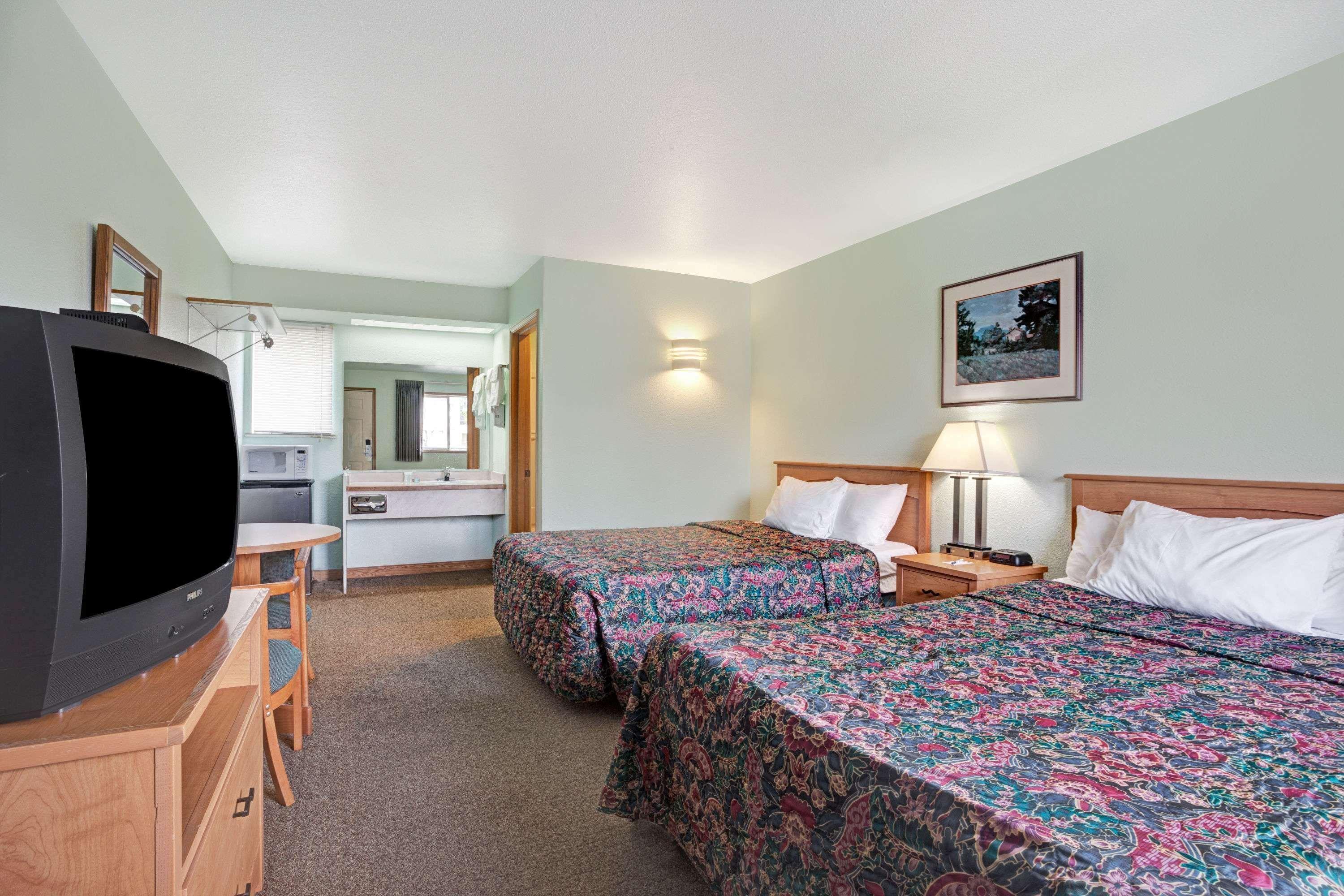Travelodge By Wyndham Seattle North Of Downtown Bagian luar foto