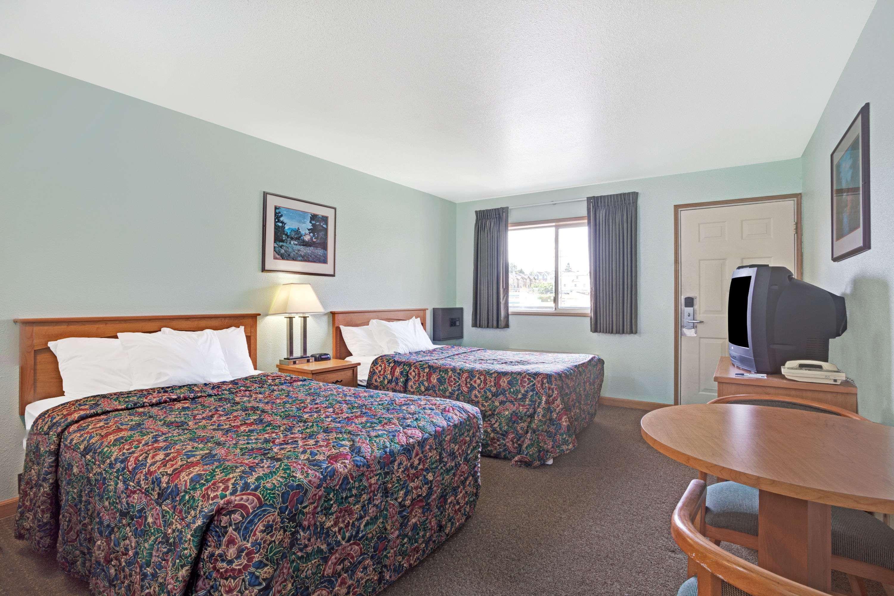 Travelodge By Wyndham Seattle North Of Downtown Bagian luar foto