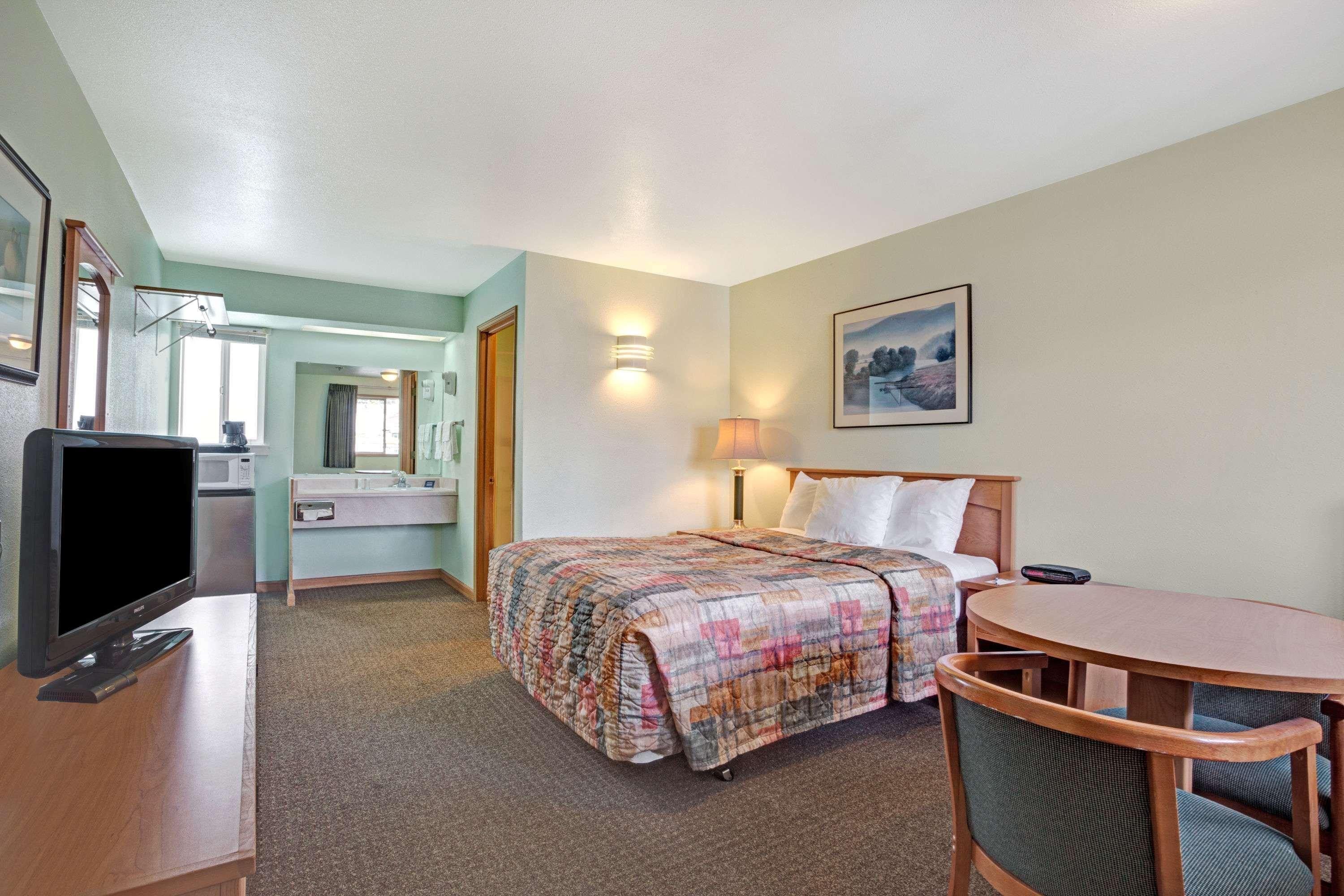 Travelodge By Wyndham Seattle North Of Downtown Bagian luar foto